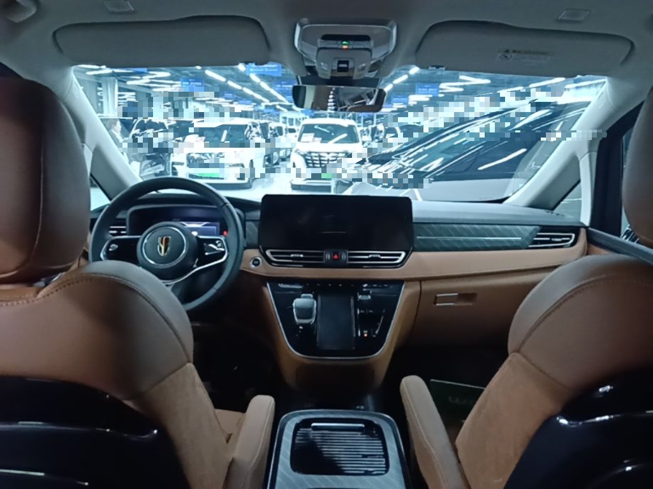 Hongqi HQ9 PHEV 2024 2.0T Four-Wheel Drive Business Edition — снимка 12