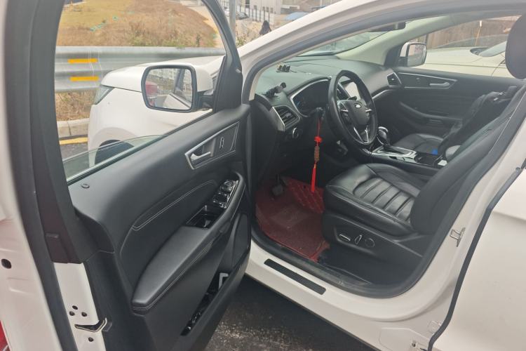 Used Ford Edge 2016 EcoBoost 245 Two-Wheel-Drive Titanium 7-Seater