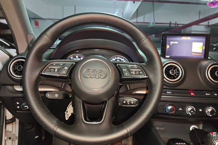 Used Audi A3 2020 Limousine 35 TFSI Ambition China VI Steering Wheel