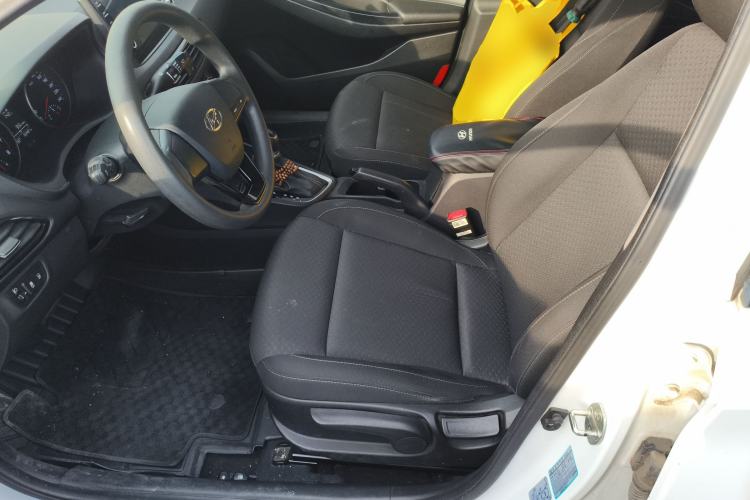 Used Hyundai Celesta 2018 1.6L Automatic GL Enjoyment Edition China VI compliant Left Front Seat