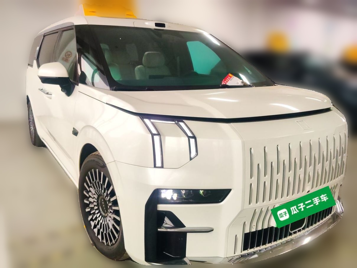 Zeekr 009 2024 7-Seater Walk-Through Version Four-Wheel Drive 108 kWh — снимка 3