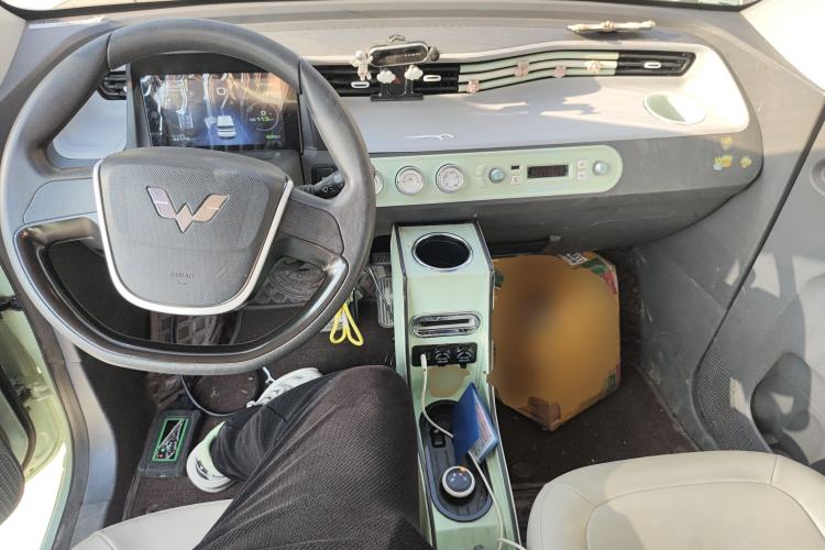 Used Wuling Hongguang MINIEV 2022 Macaron Premium Model – Lithium Iron Phosphate