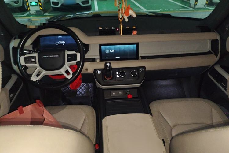 Used Land Rover Defender 2020 110 P400 SE
