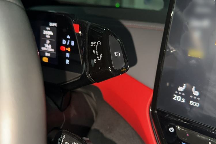 Used Volkswagen ID.4 X 2024 Pure & Smart Edition Gear Lever