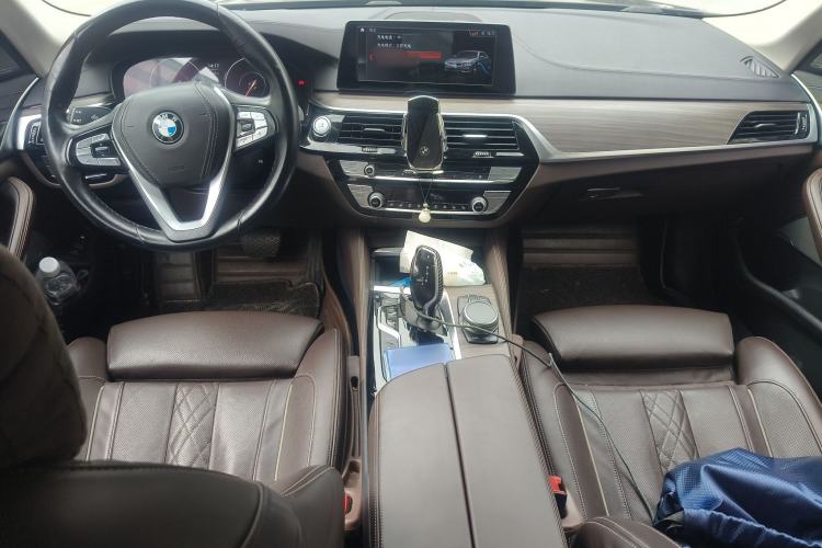 Used BMW 5 Series New Energy 2019 530Le Pioneer Edition Center Console