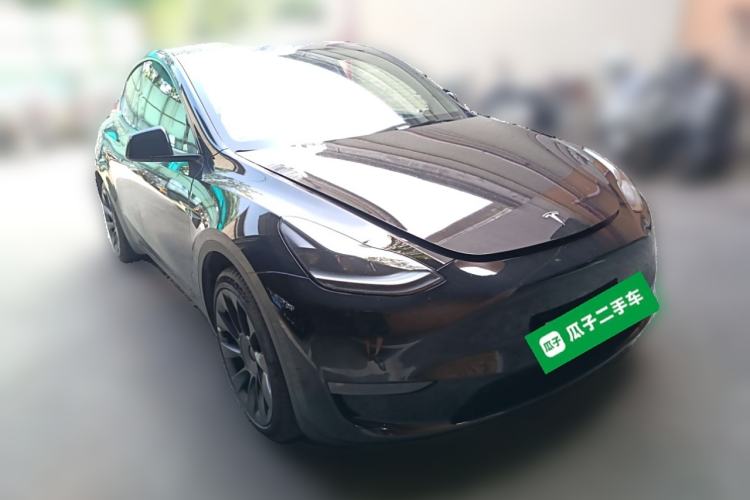 Used Tesla Model Y 2023 Long-Range All-Wheel-Drive Version