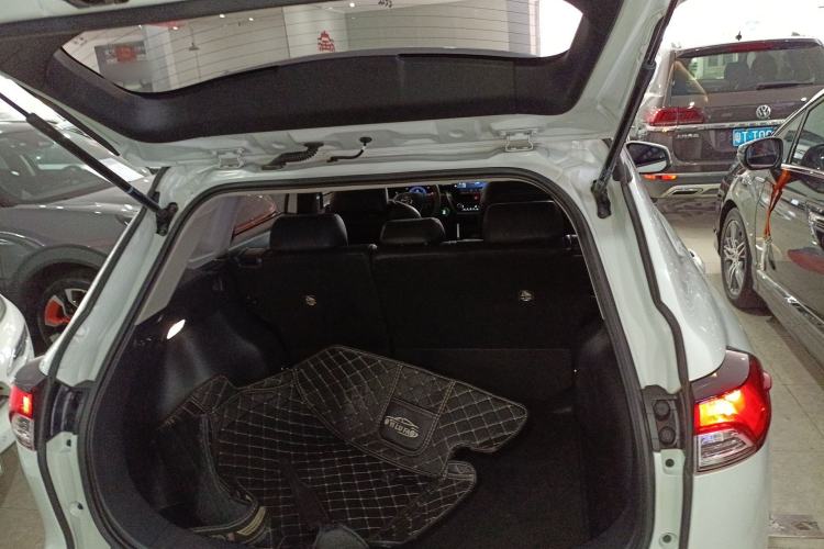 Used Toyota FRONTLANDER 2023 2.0L CVT Elite Edition Trunk