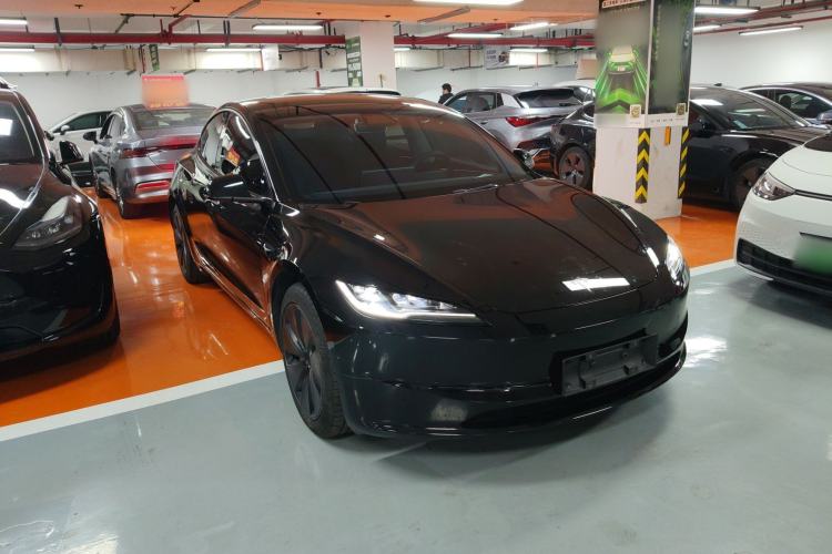 Used Tesla Model 3 2023 Rear-Wheel-Drive Version
