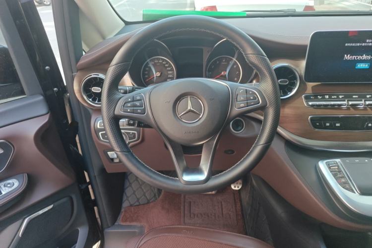 Used Mercedes-Benz V-Class 2022 V 260 L Long-wheelbase Luxury Edition
