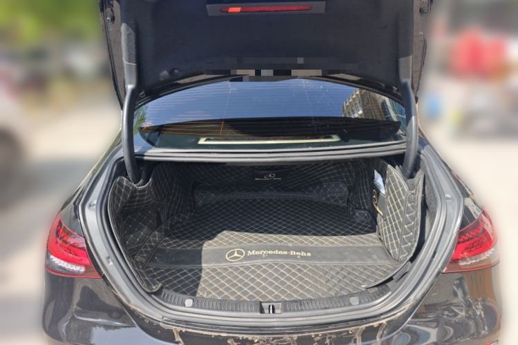 Used Mercedes-Benz E-Class 2022 Second Facelift E 300 L Luxury Edition
