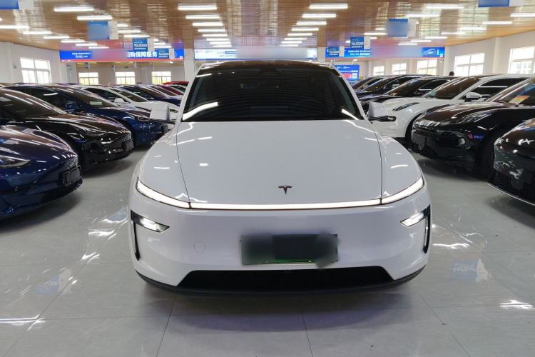 Used Tesla Model Y 2025 Rear-Wheel-Drive Version Front