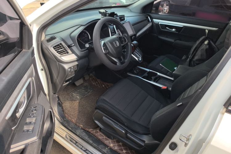 Used Honda CR-V 2017 240TURBO CVT 2WD Urban Edition Interior 3