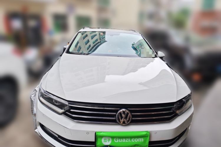 Used Volkswagen Variant 2017 380TSI Two-Wheel Drive Comfort Edition
