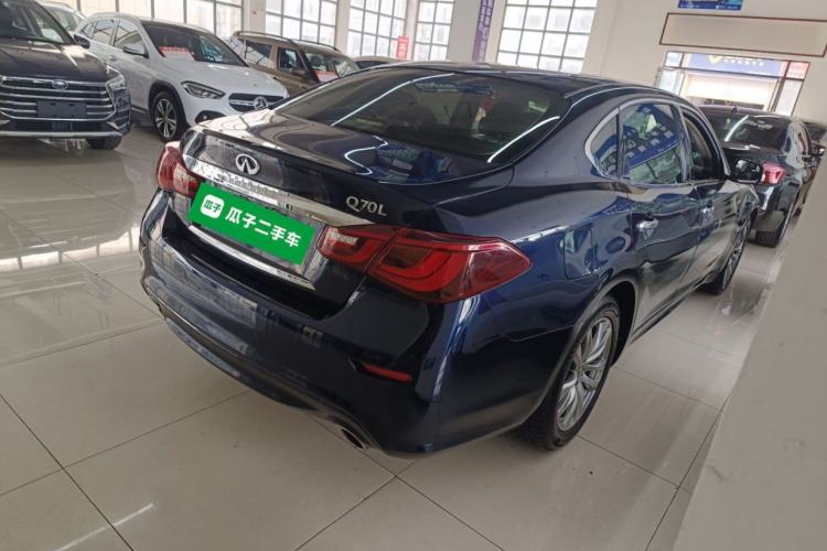 Used Infiniti Q70 2015 Q70L 2.5L Elite Edition Rear Right 45 Deg