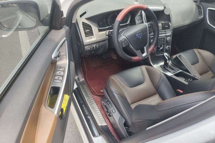 Used Volvo XC60 2015 T5 Smart Upgrade Model Driver Seat