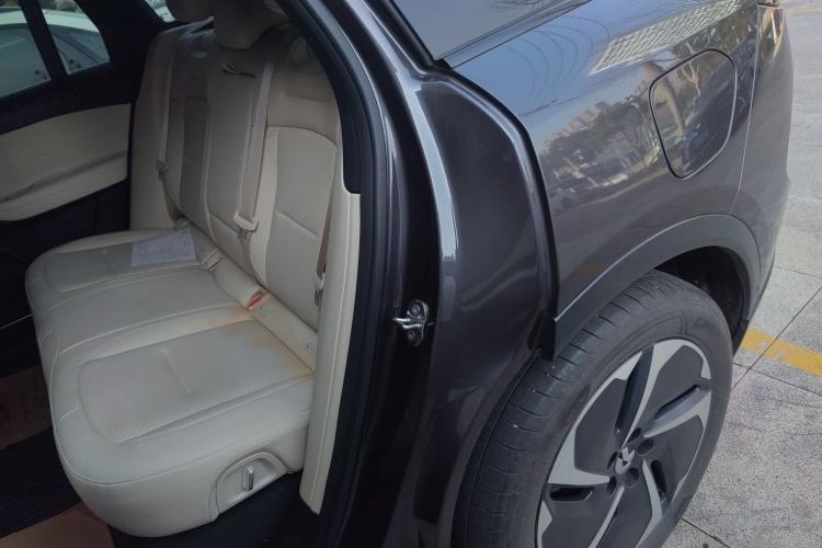 Used Nio ES6 2023 75 kWh
