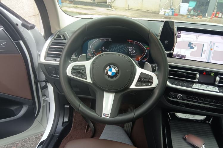 Used BMW X3 2022 Facelift xDrive30i Luxury Edition M Night Edition Package Steering Wheel