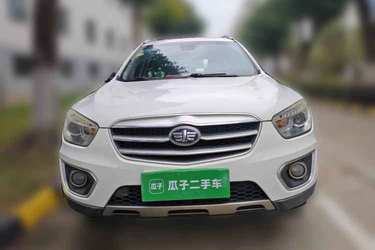 Used Bestune X80 2013 2.0L automatic luxury version
