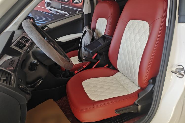 Used Volkswagen Santana 2015 Haval H9 1.6L Manual Comfort Edition
