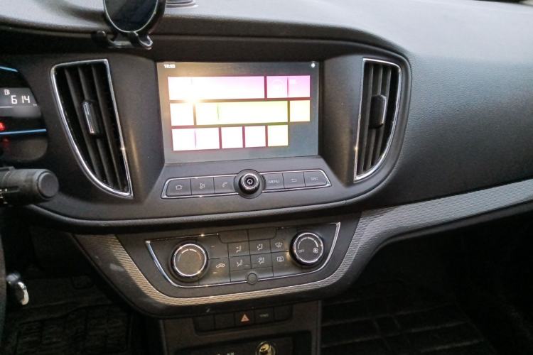 Used Roewe 360 2015 1.5L Manual Luxury Edition
