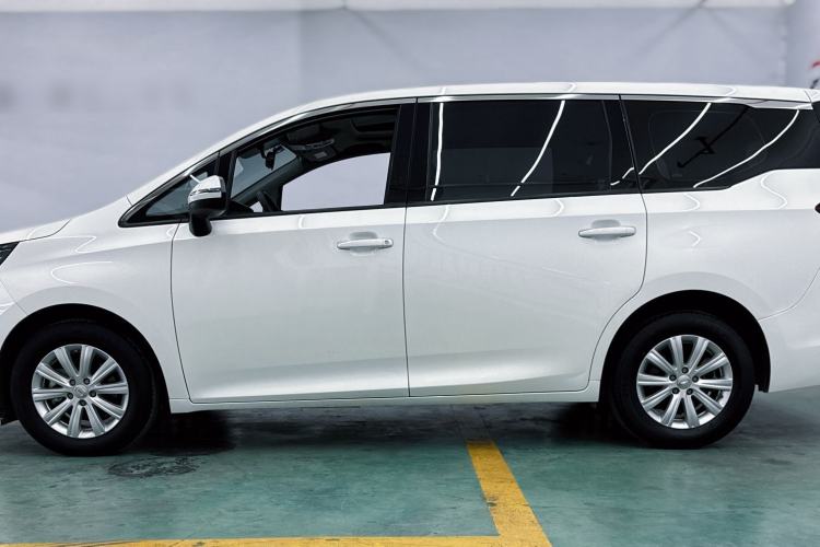 Used GAC Trumpchi M6 2021 270T DCT Luxury Edition (7 Seats) Exterior 3