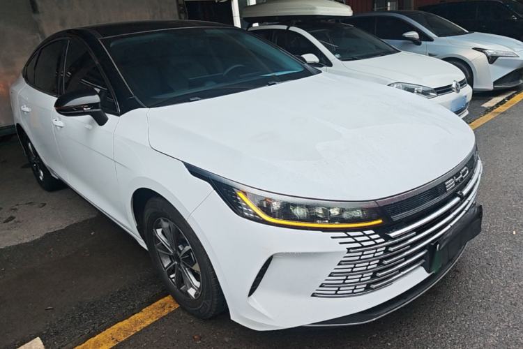 Used BYD Destroyer 05 2023 Champion Edition DM-i 55KM Luxury Model Front Right 45 Deg