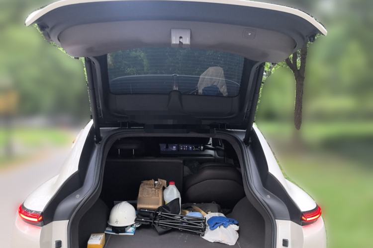 Used IM LS7 2023 100kWh Lux All-Wheel-Drive Version