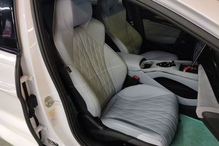 Used BYD Seal 2022 550 km Standard Range Rear-Wheel Drive Prestige Version
