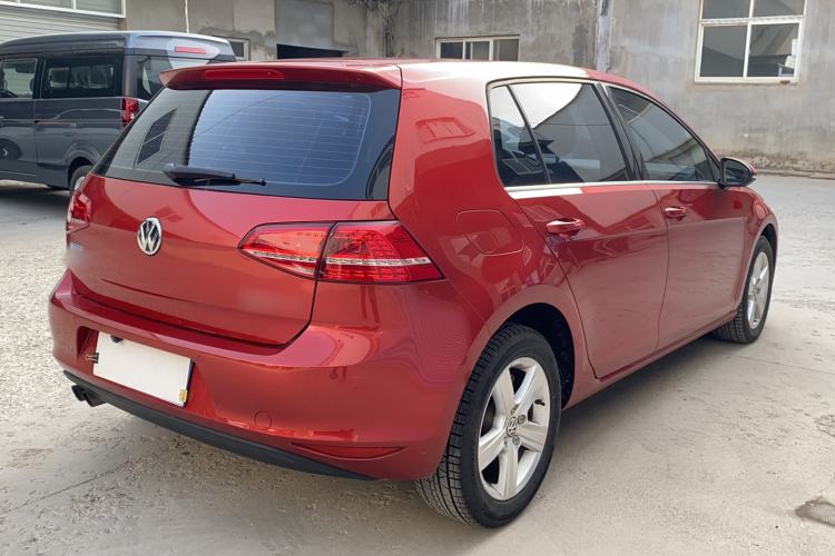 Used Volkswagen Golf 2015 1.4TSI Automatic Comfort Model Rear Right 45 Deg