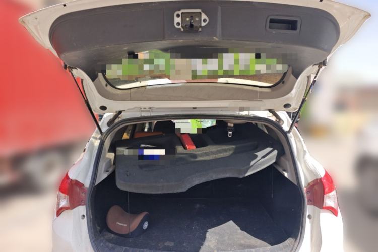 Used Haima S5 2017 Strong-Performance Version 1.6L Manual Luxury Model Trunk