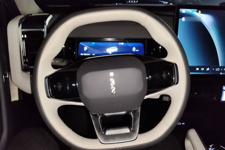 Used iCAR 03 2024 472km Four-Wheel Drive Long-Range Version
