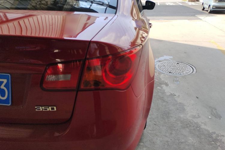 Used Roewe 350 2015 1.5L Manual Luxury Sunroof Edition
