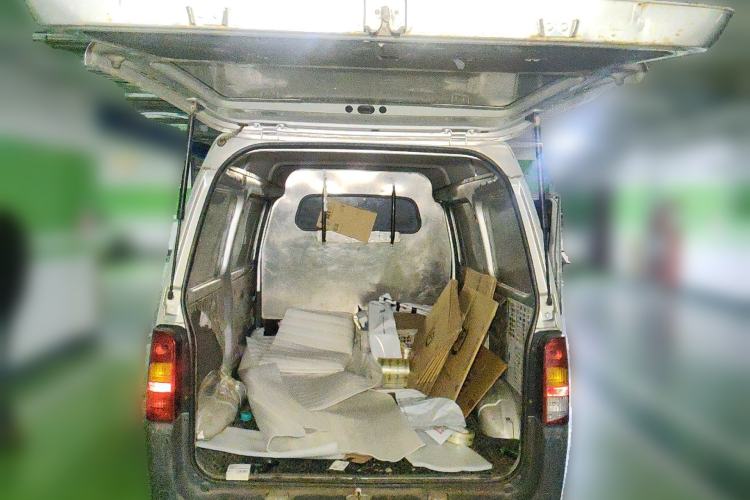 Used Wuling Zhiguang 2020 1.2L Van Utility Model China VI Emission Standard 2 Seats LSI