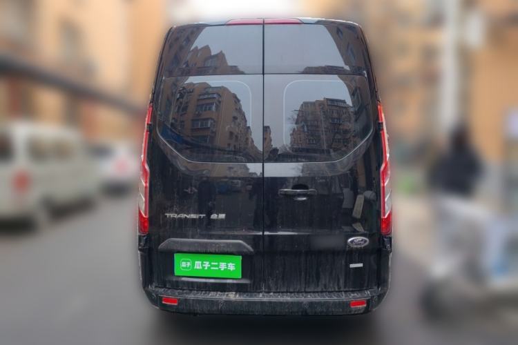 Used Ford Transit 2019 2.0T Gasoline Automatic Business & Travel Version Mid-Drive Mid-Roof 9-Seater China VI Standard