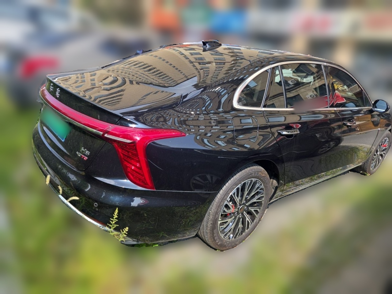 Hongqi H5 2025 2.0T Automatic Flag Edition – 500 000 Units Commemorative Version — снимка 6