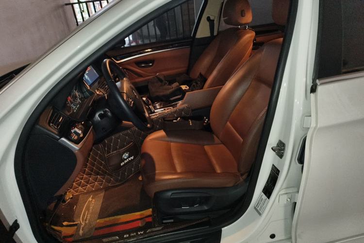 Used BMW 5 Series 2013 530Li Leading Model Left Front Seat