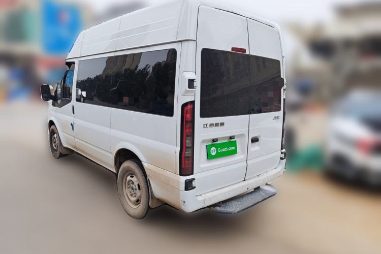 Used JMC Fushun 2022 2.0T Manual Multi-Function Passenger Vehicle Short Wheelbase Mid-Height Roof 6-Seater
