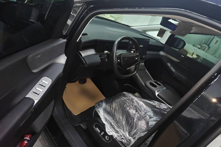 Used XPeng X9 2024 702 Ultra-Long Range Max