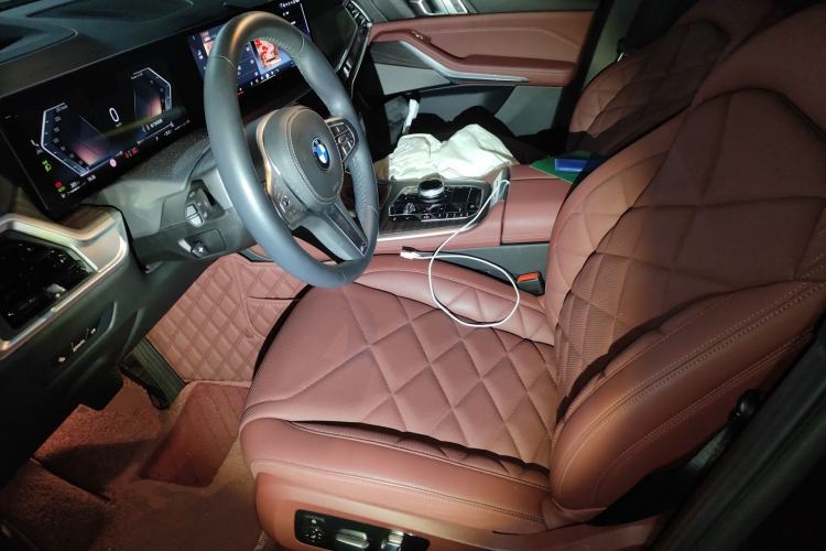 Used BMW X5 2023 xDrive 40Li M Sport Night Edition Package