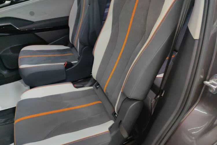 Used Volkswagen ID.6 CROZZ 2022 Long-Range PRO Edition
