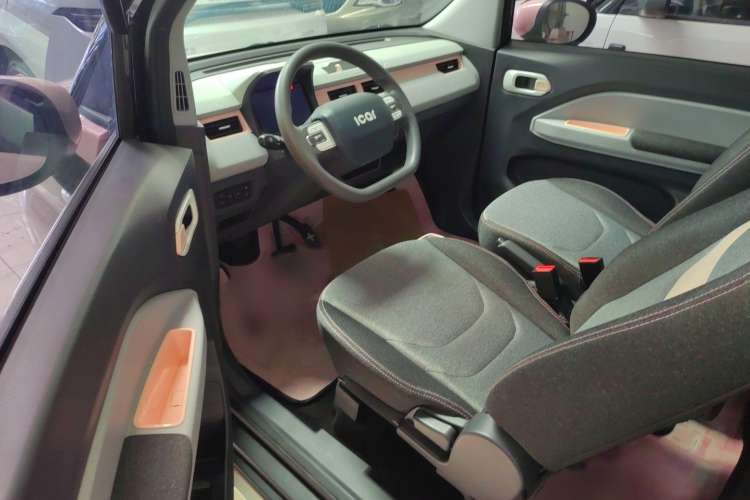 Used Chery New Energy QQ Ice Cream 2022 170km Sundae Phosphate Lithium-Ion Left Front Seat