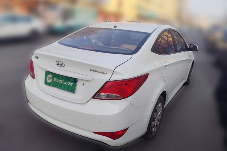 Used Hyundai Verna (older generation) 2014 1.4L Manual Smart GLS Trim
