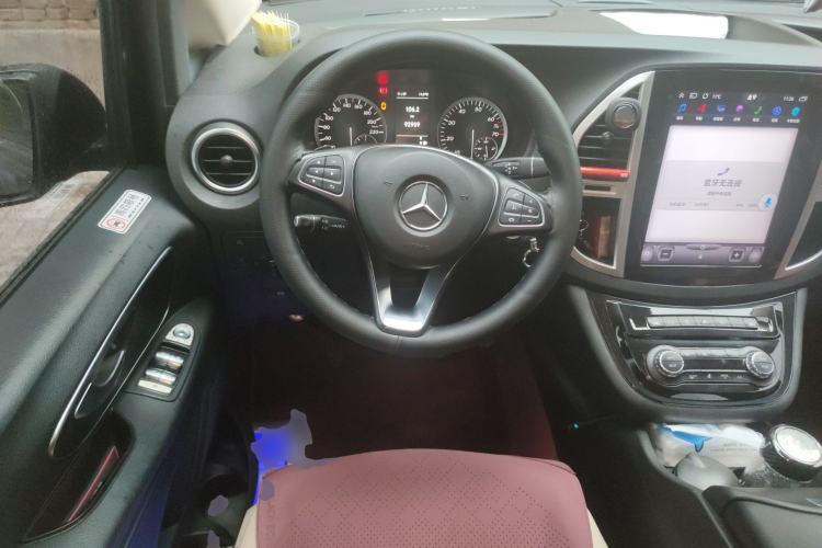 Used Mercedes-Benz Vito 2018 2.0T Business Version China VI Emission Standard Steering Wheel