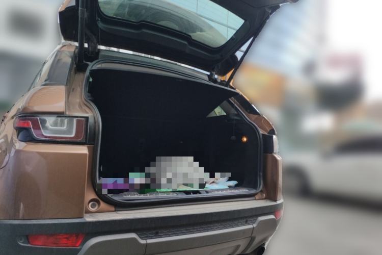 Used Land Rover Range Evoque 2017 2.0T SE Smart Glow Edition Trunk