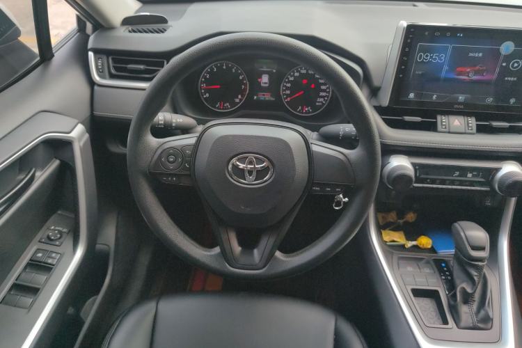 Used Toyota Wildlander 2022 Updated Version 2.0L CVT Two-Wheel Drive Leading Edition
