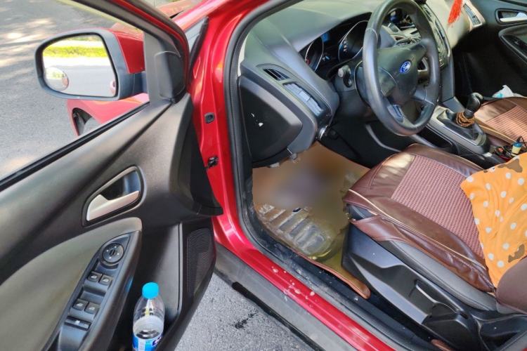Used Ford Focus 2012 Hatchback 1.6L Manual Comfort Model