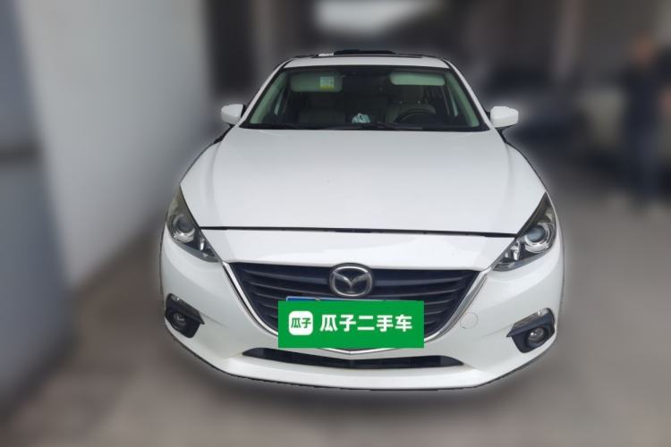 Used Mazda 3 Axela 2014 Sedan 2.0L Automatic Sport Model
