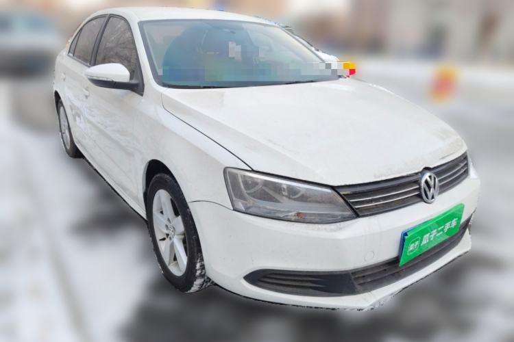 Used Volkswagen Sagitar 2012 1.4TSI Automatic Fashion Edition Front Right 45 Deg