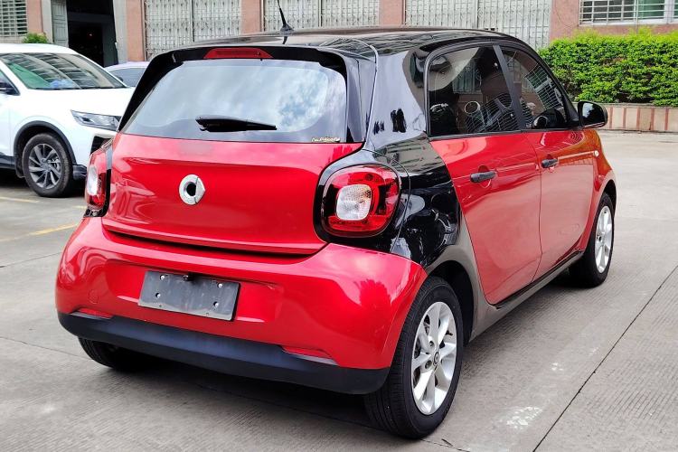Used smart forfour 2018 1.0L 52 kW Dynamic Edition