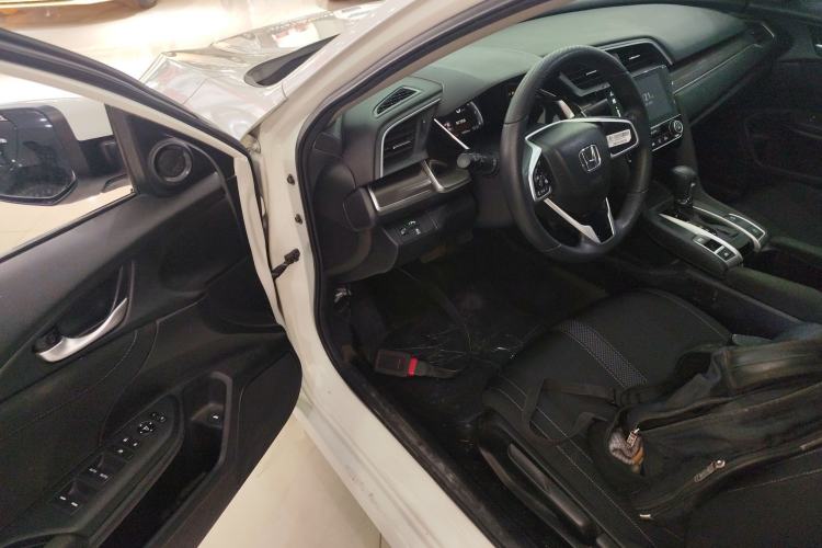 Used Honda Civic 2019 220TURBO CVT Dynamic Edition China VI Driver Seat